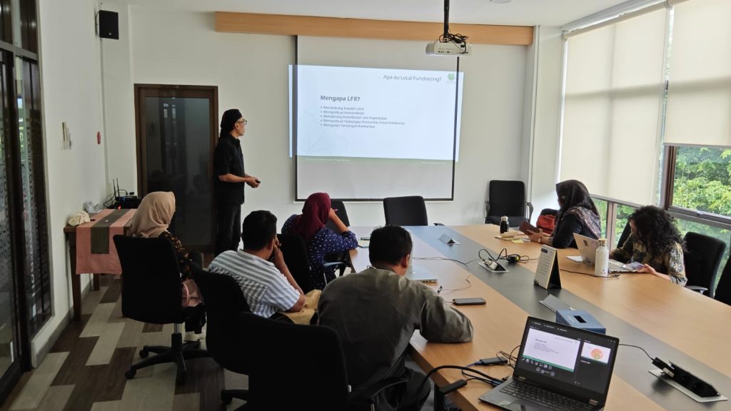 SATUNAMA berbagi Pengetahuan Fundraising dalam Mini Workshop ICIR VII