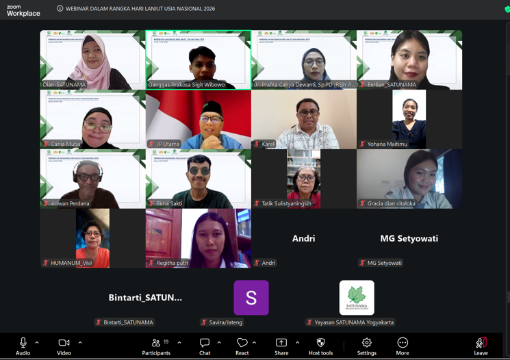 Peserta Webinar Hari Lanjut Usia Nasional 2026 berfoto bersama dengan narasumber.