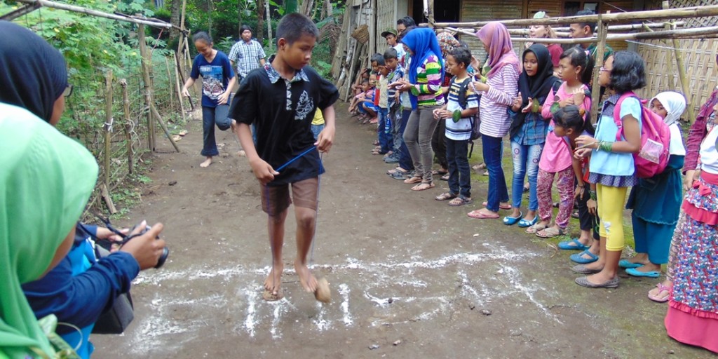 Berbagai Permainan Anak Dalam Kemeriahan Guyub Bocah